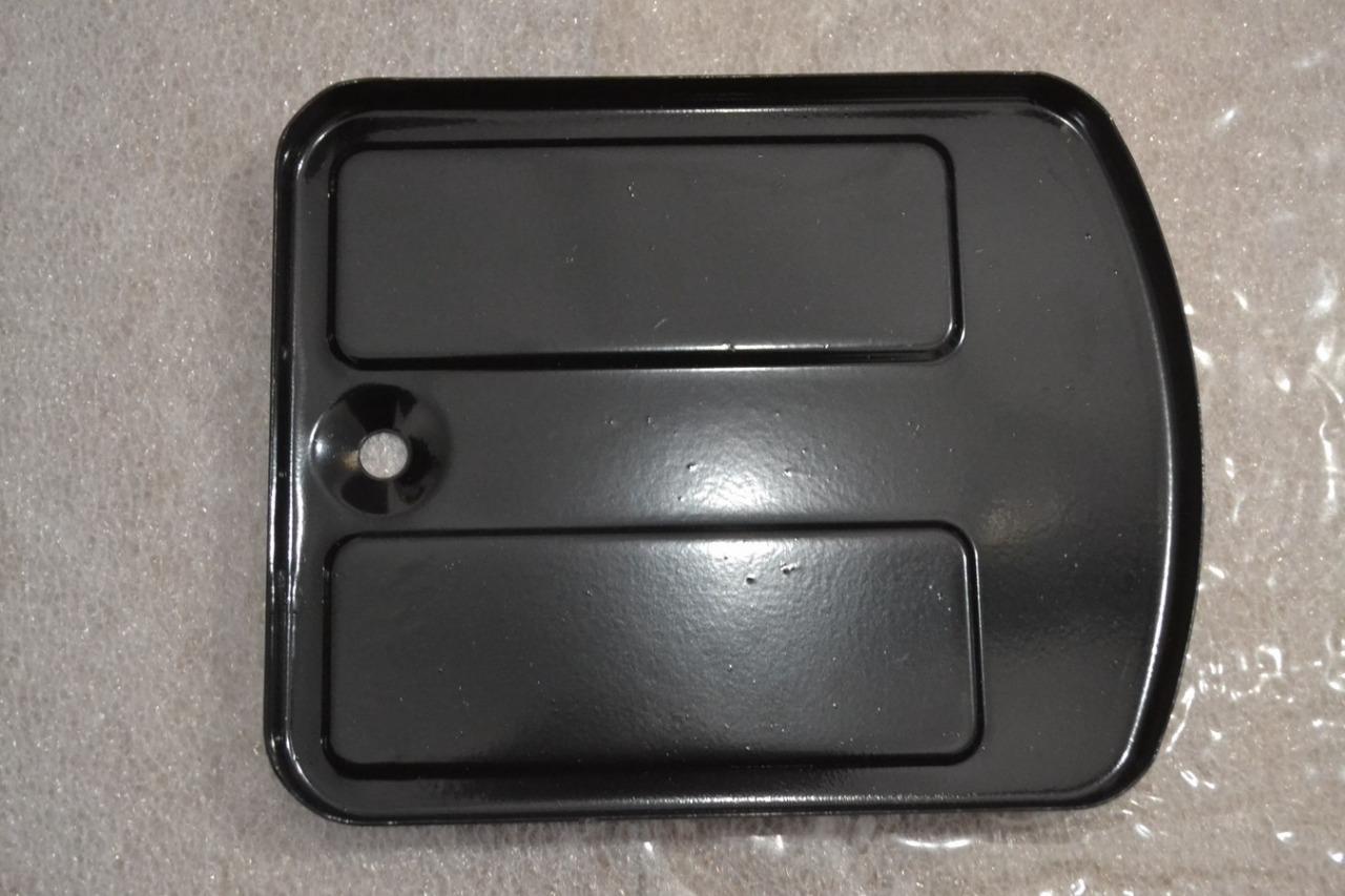 Bac à batterie PEUGEOT 203 LesAnciennes.com