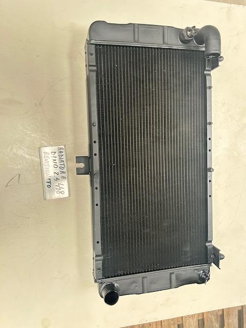 Radiateur Fiat Dino 2400 LesAnciennes.com