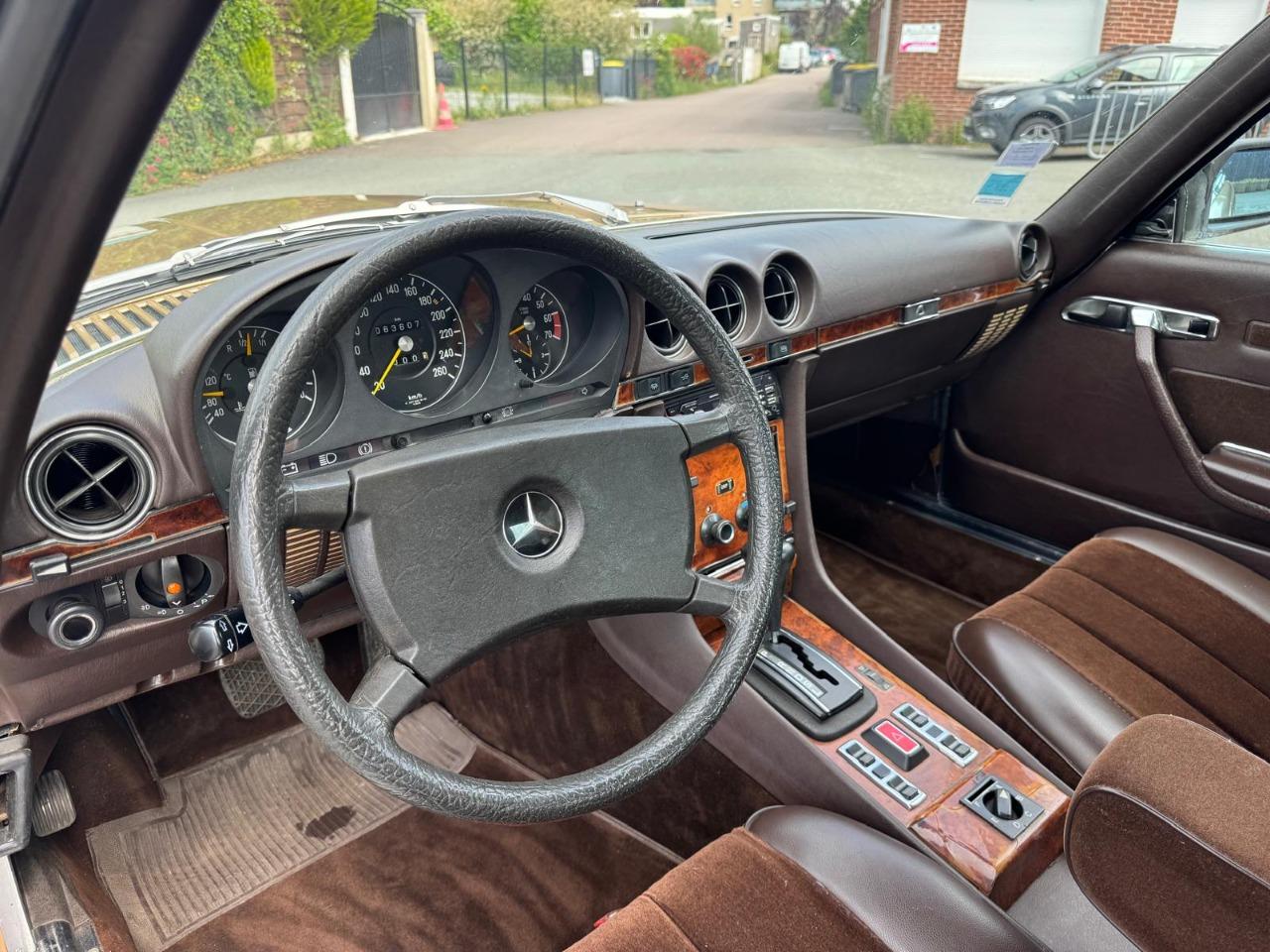 MERCEDES 500 SLC V8 (c107) française - 1980 LesAnciennes.com