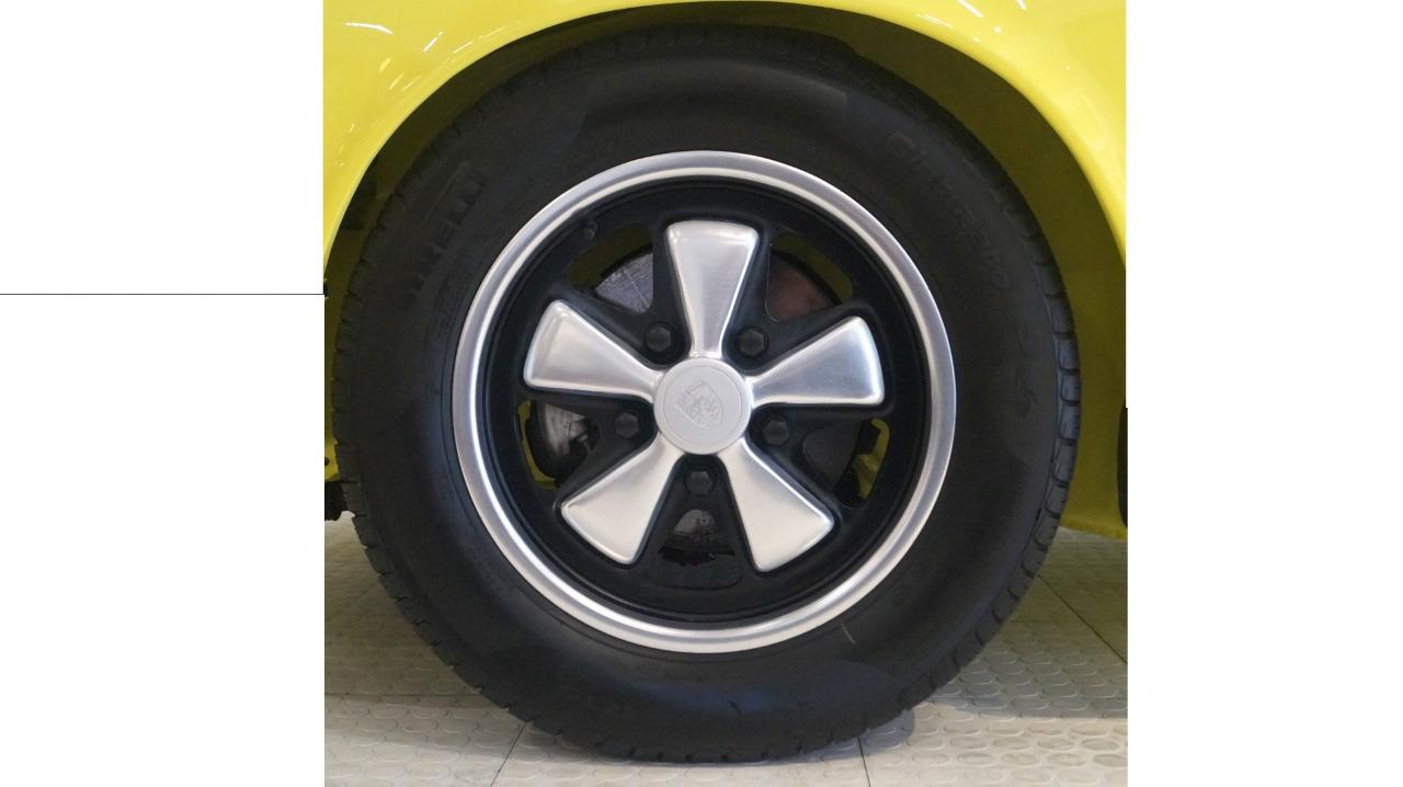 PORSCHE FUCHS wheels 911, 912 LesAnciennes.com