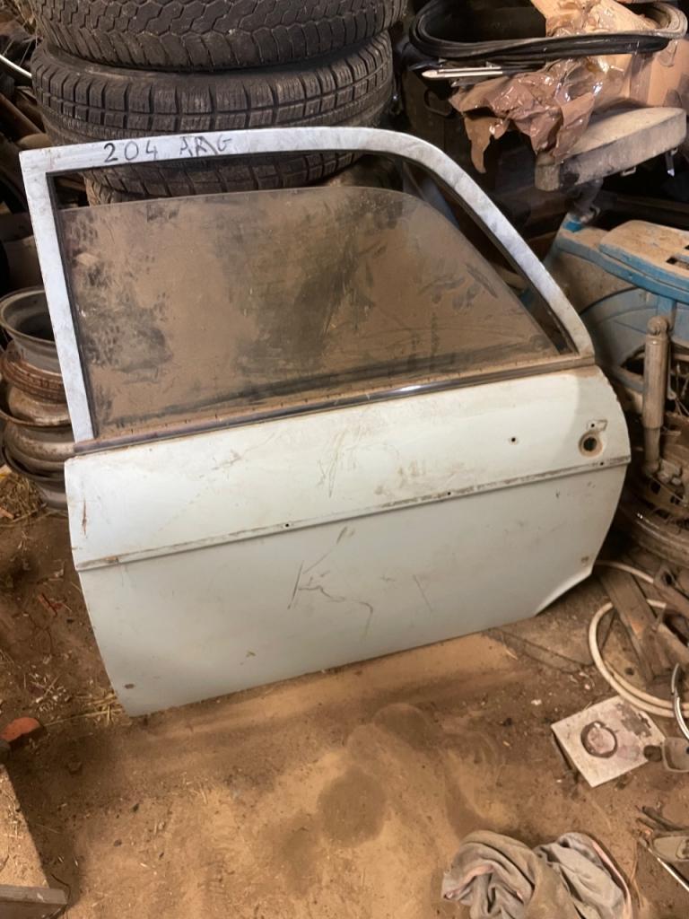 Porte PEUGEOT 204 LesAnciennes.com