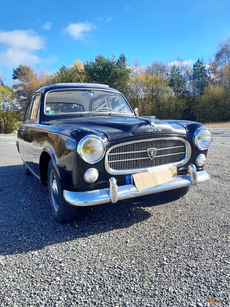PEUGEOT 403 Berline luxe - 1963 LesAnciennes.com