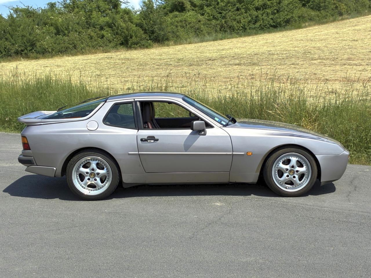 PORSCHE 944 Turbo S Cup - 1989 LesAnciennes.com