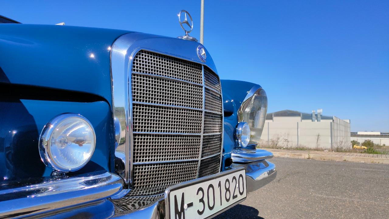 MERCEDES 220 SE Coupé W111 - 1962 LesAnciennes.com