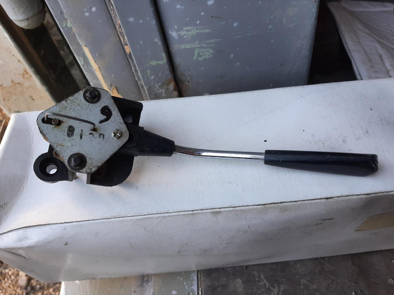 Commodo RENAULT 6 (R6) LesAnciennes.com