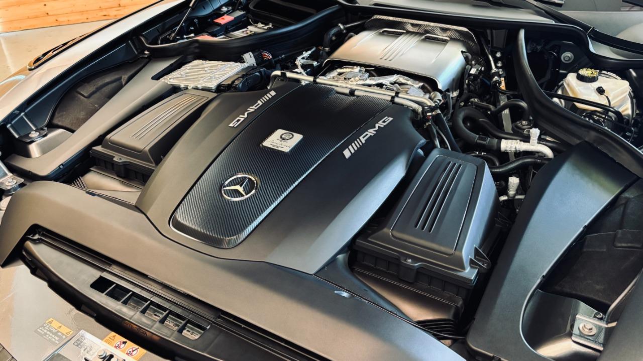 MERCEDES AMG GTR PRO LesAnciennes.com