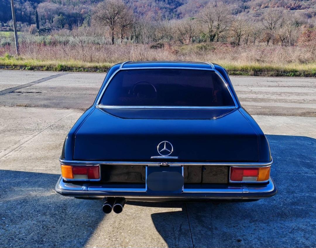 MERCEDES 250 C W114 /8 2.5 130 cv - 1970 LesAnciennes.com