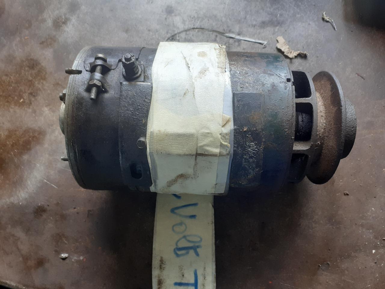 Dynamo DUCEL 7138 LesAnciennes.com