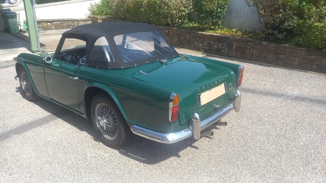 TRIUMPH TR4A IRS - 1965 LesAnciennes.com