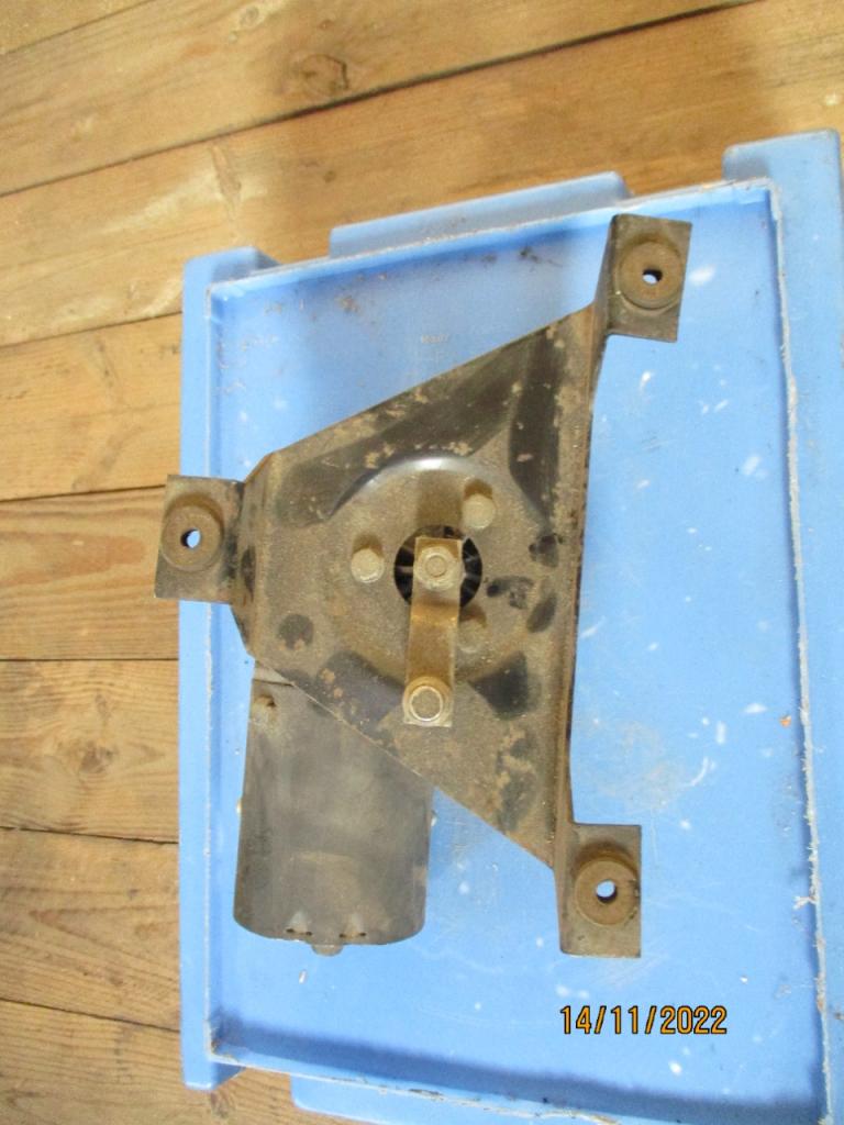 Moteur essuie glace VOLKSWAGEN L T 35 LesAnciennes.com