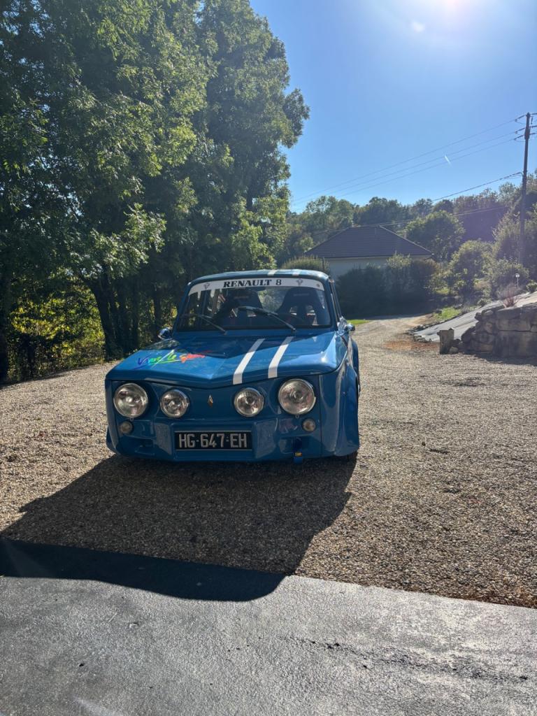 RENAULT 8 (R8) Alpine - 1964 LesAnciennes.com
