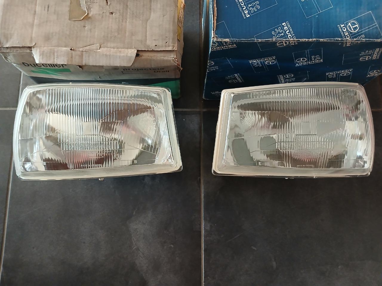 Phares DUCELLIER H4 PEUGEOT 504 LesAnciennes.com