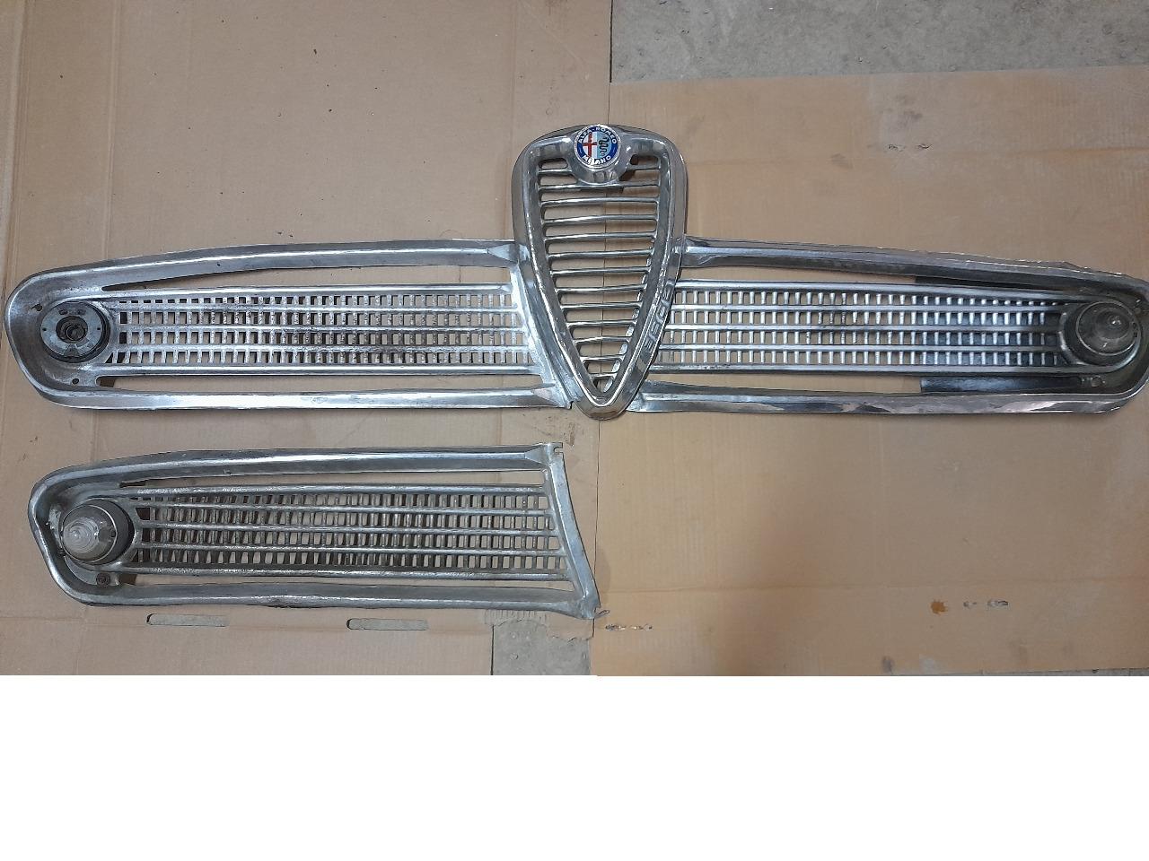 ALFA ROMEO Giulietta Ti, Calandre LesAnciennes.com