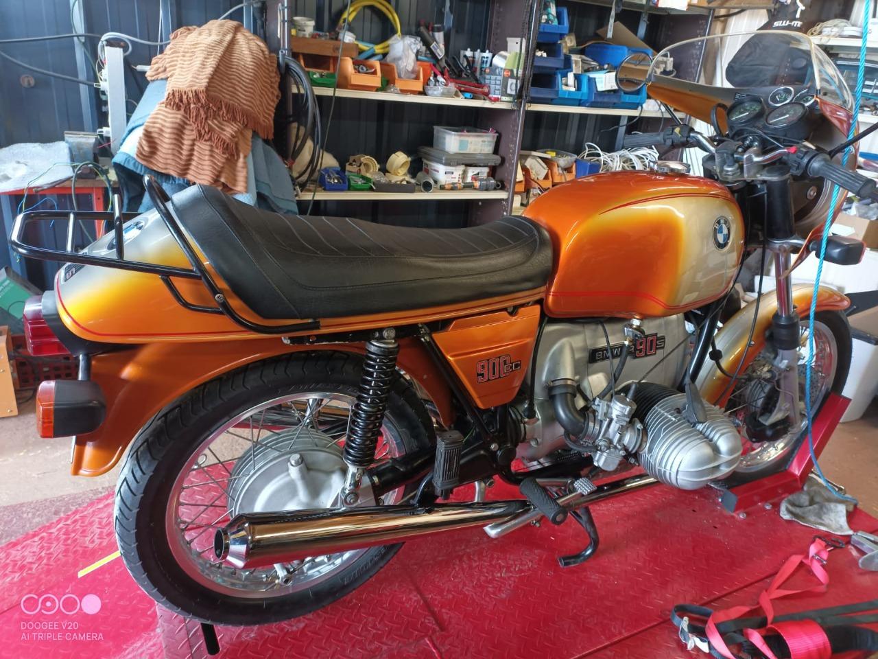 BMW R90 S - 1975 LesAnciennes.com