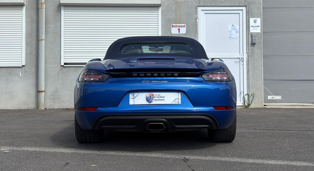 PORSCHE 718 Boxster - 2017 LesAnciennes.com