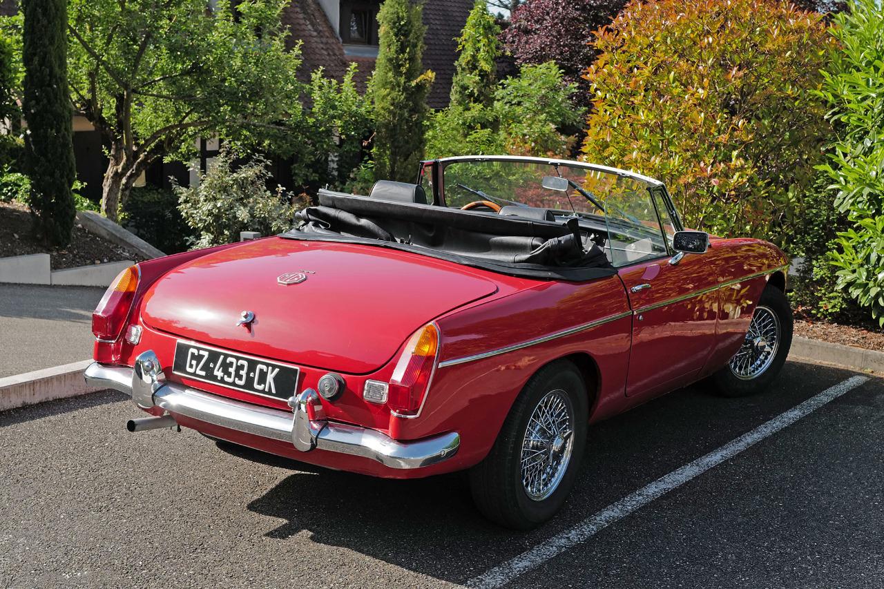 MG MGB - 1974 LesAnciennes.com