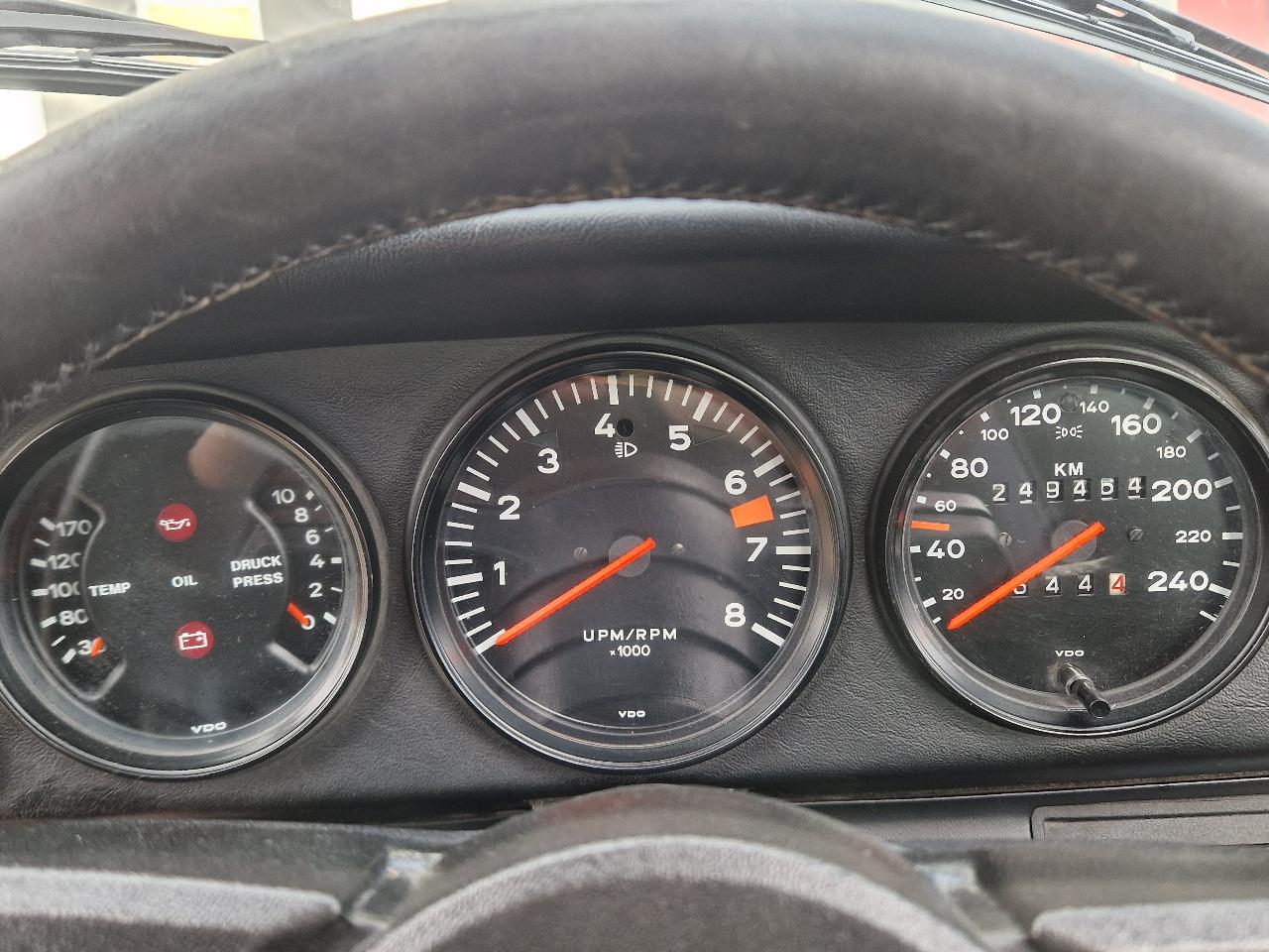PORSCHE 911 G 2.7 TARGA - 1976 LesAnciennes.com
