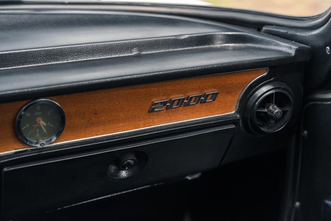 ALFA ROMEO Giulia GT Veloce Bertone - 1972 LesAnciennes.com