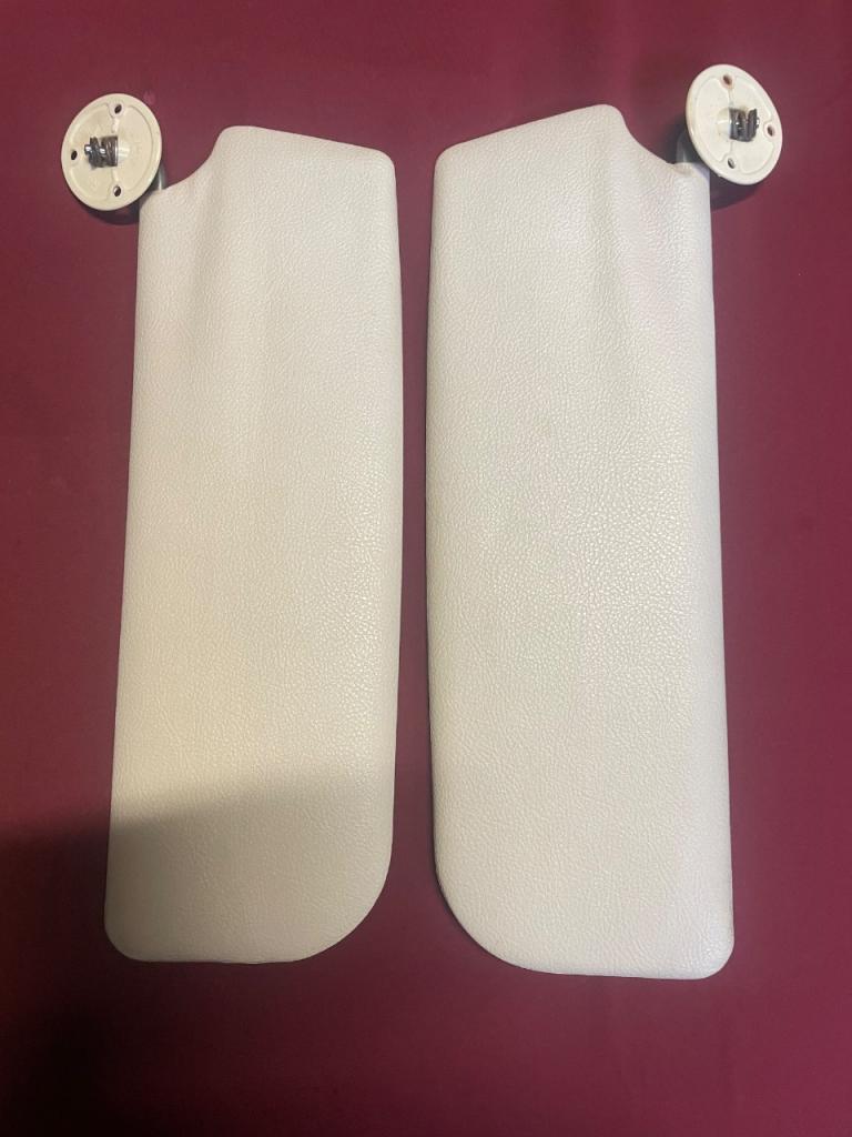 Pare soleil RENAULT 4 (R4) LesAnciennes.com