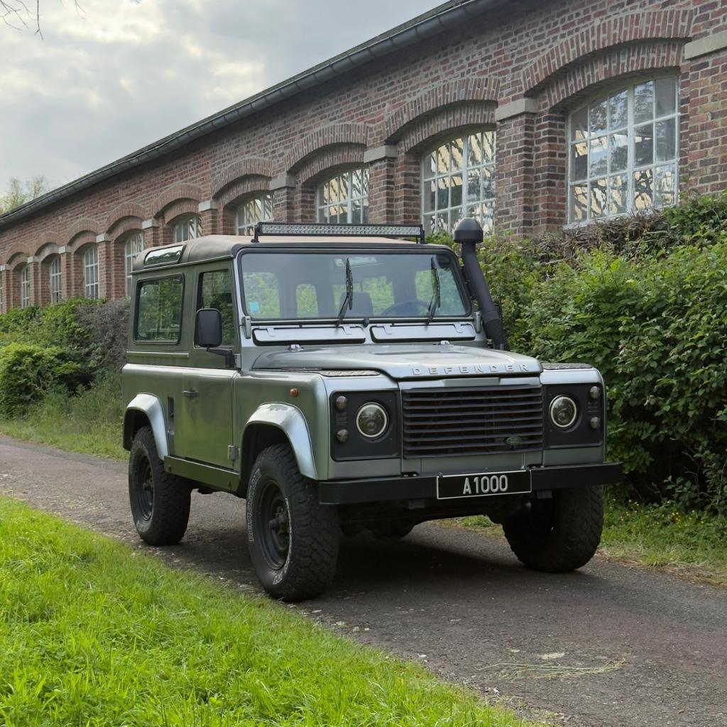 LAND ROVER Defender 90 2.5D 200TDI - 1988 LesAnciennes.com