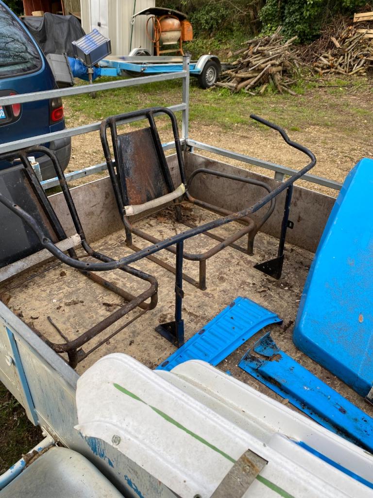 Lot de pièces CITROEN Méhari LesAnciennes.com