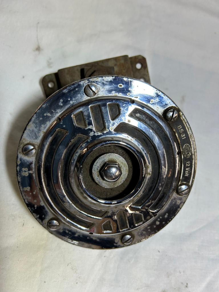 Klaxon HELLA Klaxon LesAnciennes.com