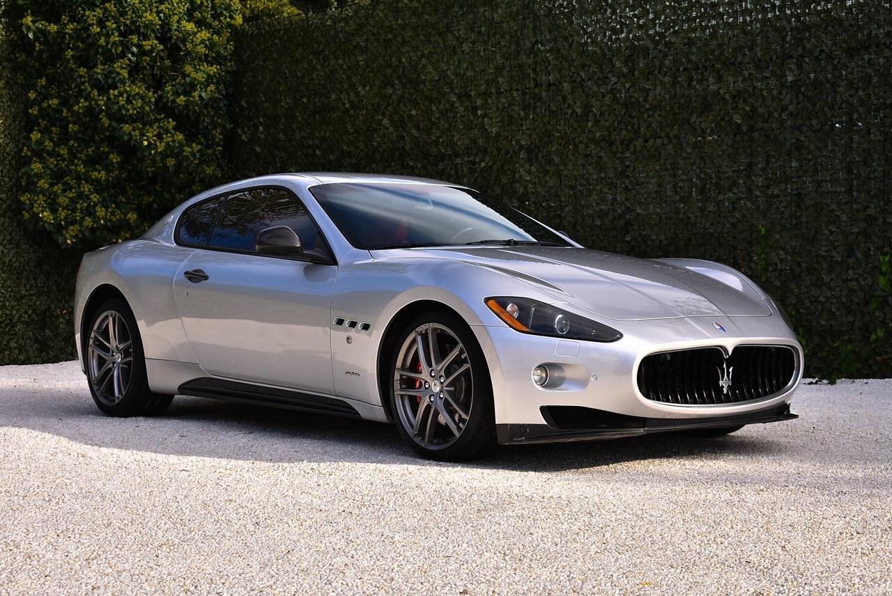 2012 Maserati GranTurismo S LesAnciennes.com