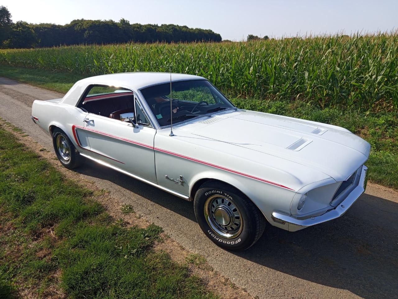 FORD Mustang GT - 1968 LesAnciennes.com