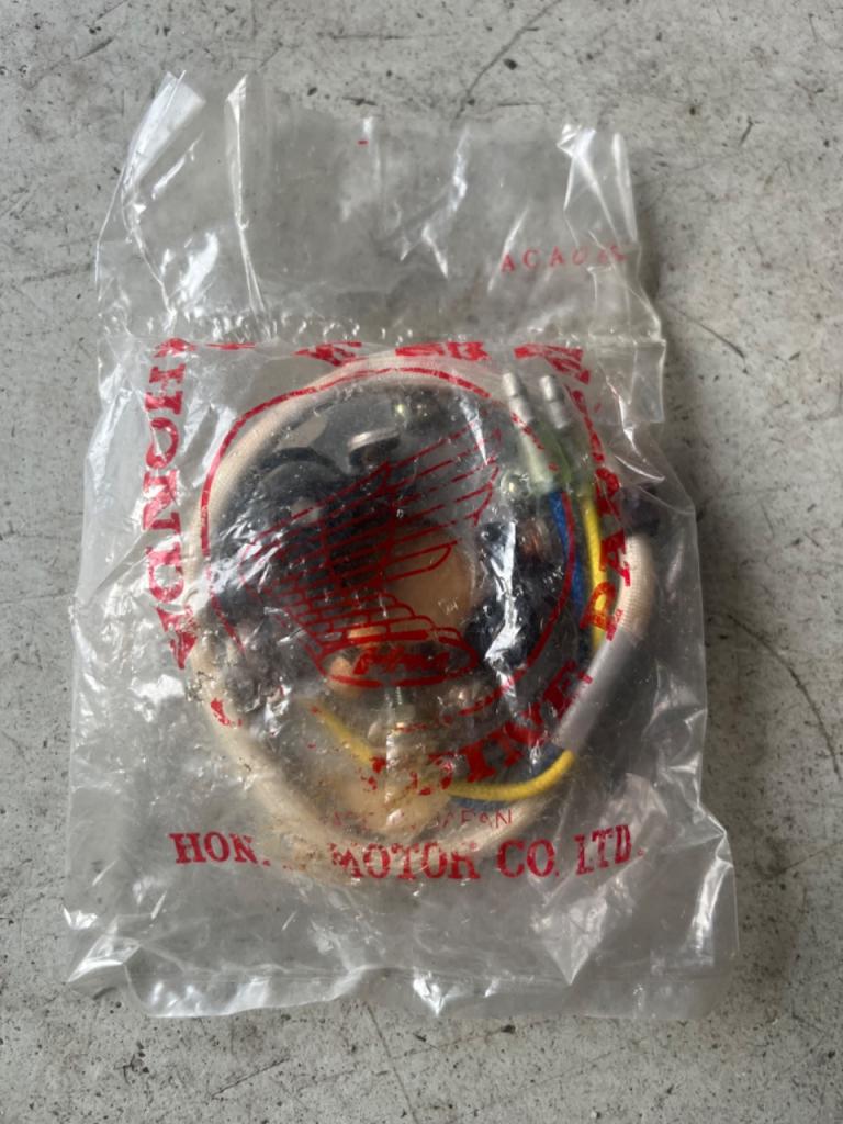 HONDA CB 350 / CB 250 plateau neuf d’allumage LesAnciennes.com