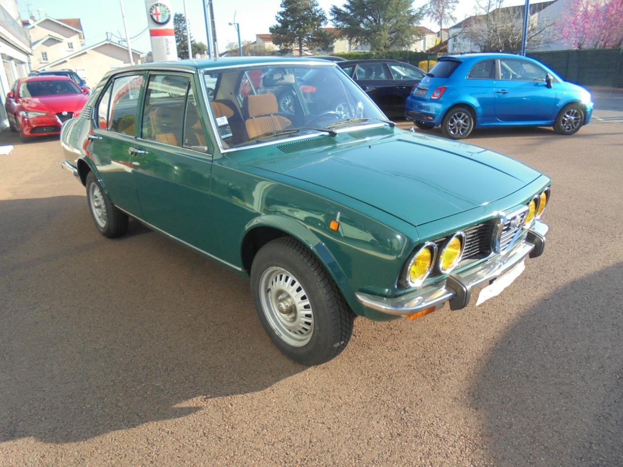 ALFA ROMEO Alfetta 1.8 BERLINE - 1977 LesAnciennes.com