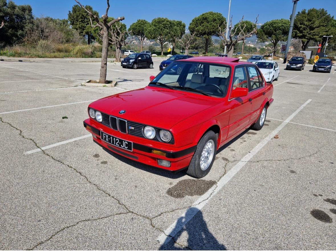 BMW 318 E30 - 1989 LesAnciennes.com