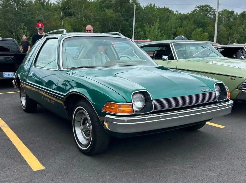 AMC Pacer Pacer X - 1975 LesAnciennes.com
