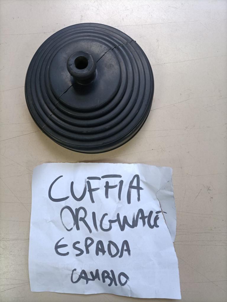 Soufflet de boîte de vitesses Lamborghini Espada LesAnciennes.com