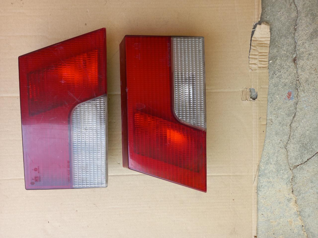 Feux AR PEUGEOT 405 Bk LesAnciennes.com