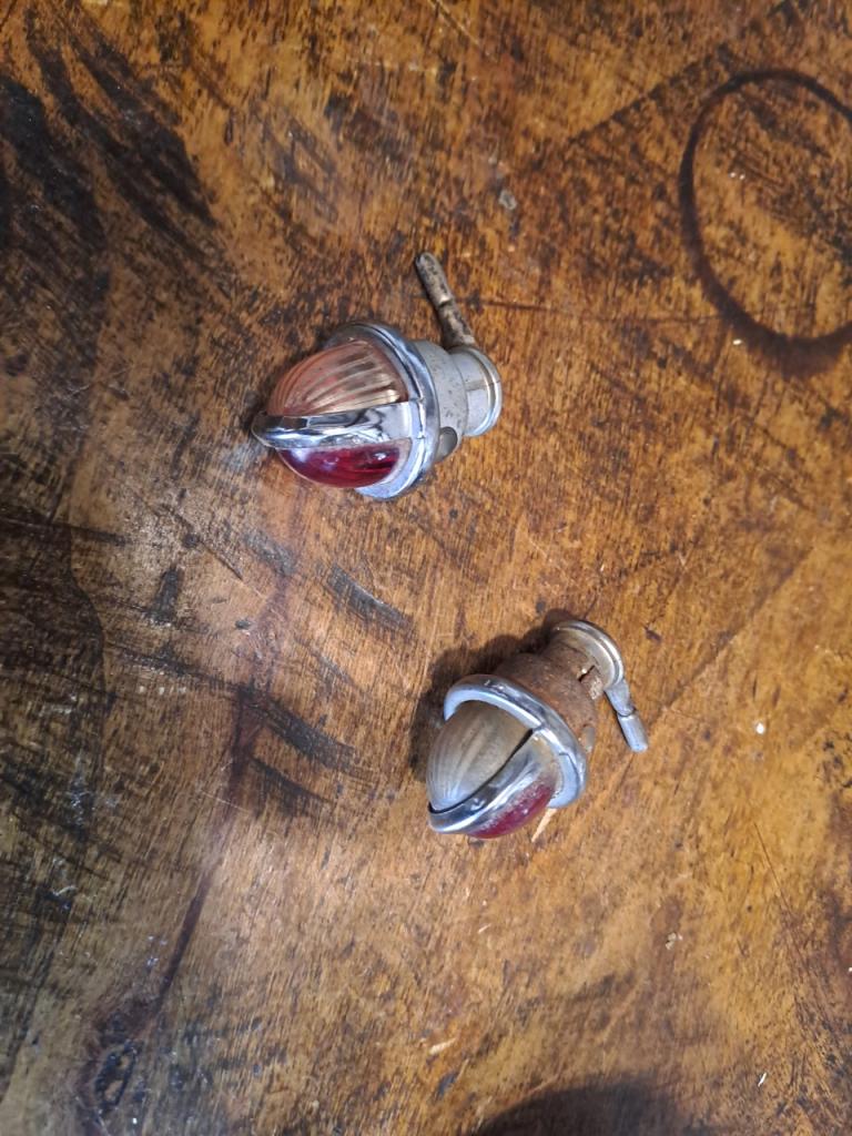 Feux PEUGEOT 203 LesAnciennes.com