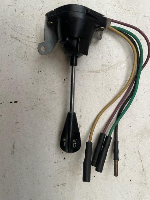 Commutateur éclairage VOLVO 140,1967 LesAnciennes.com