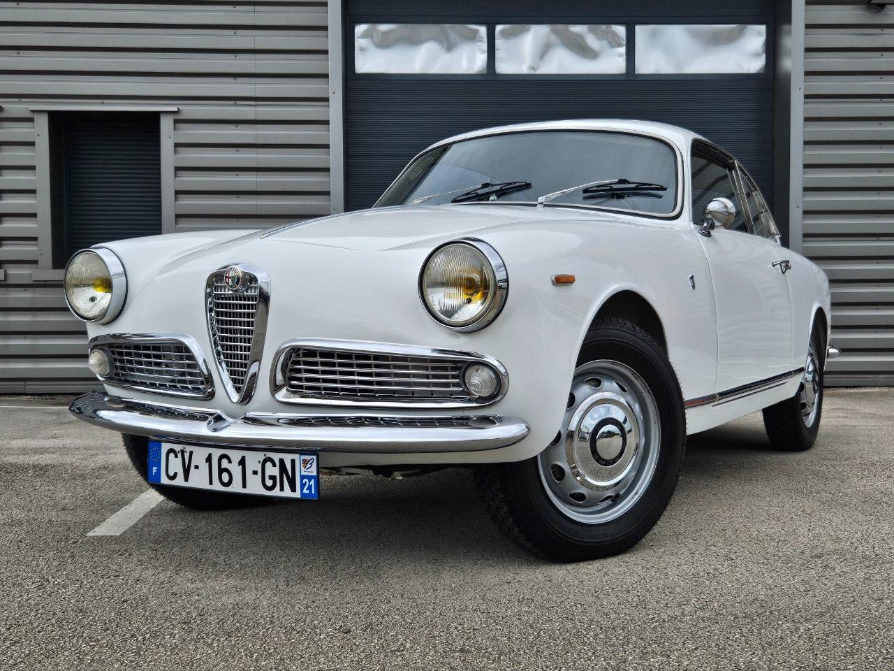 ALFA ROMEO Giulia Sprint 1600 - 1963 LesAnciennes.com