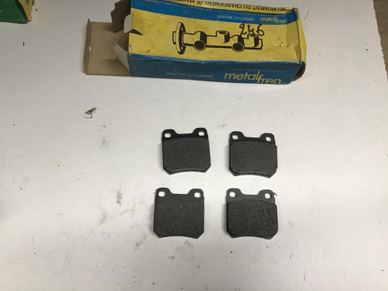 PLAQUETTES DE FREINS OPEL Senator OMEGA SAAB LesAnciennes.com