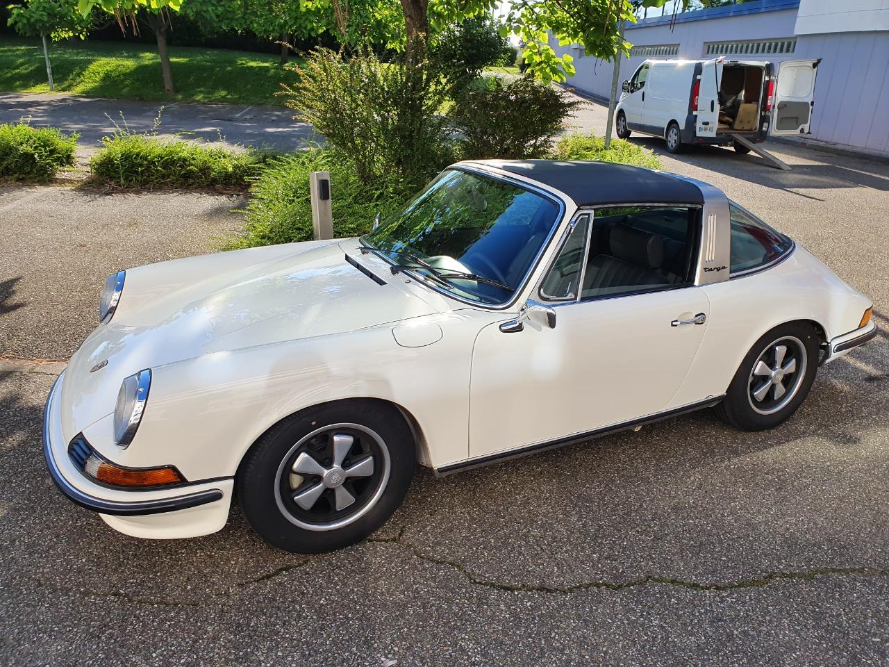 PORSCHE 911 Targa - 1973 LesAnciennes.com
