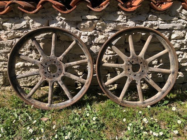 Jantes rayons bois Ancêtre LesAnciennes.com