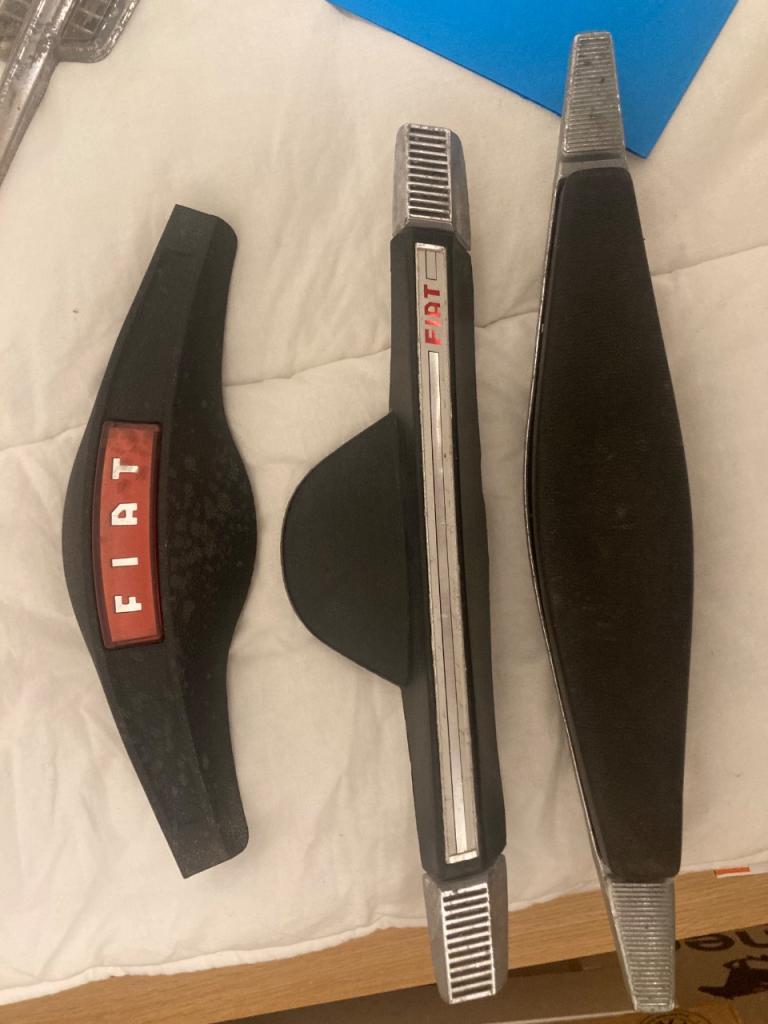 Intérieur de volant FIAT 124 LesAnciennes.com