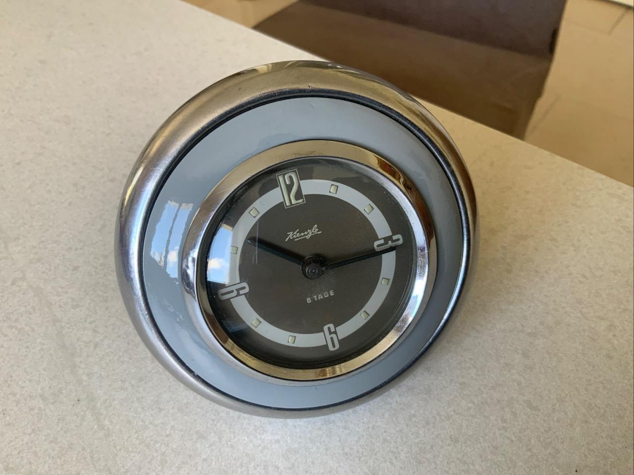 Montre CITROEN Traction LesAnciennes.com