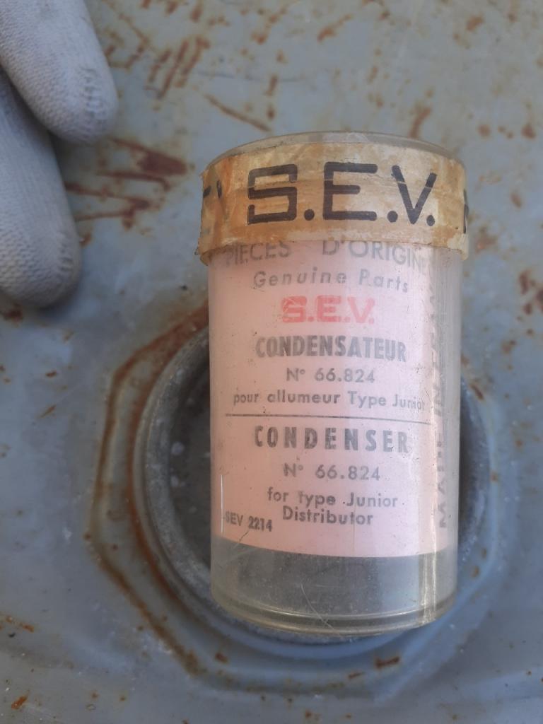 Condensateur RENAULT Dauphine LesAnciennes.com