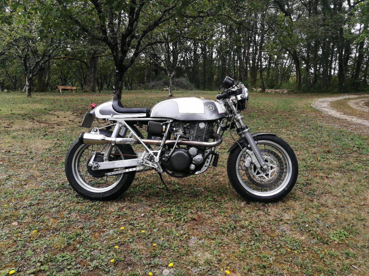 YAMAHA SR 500 - 1982 LesAnciennes.com