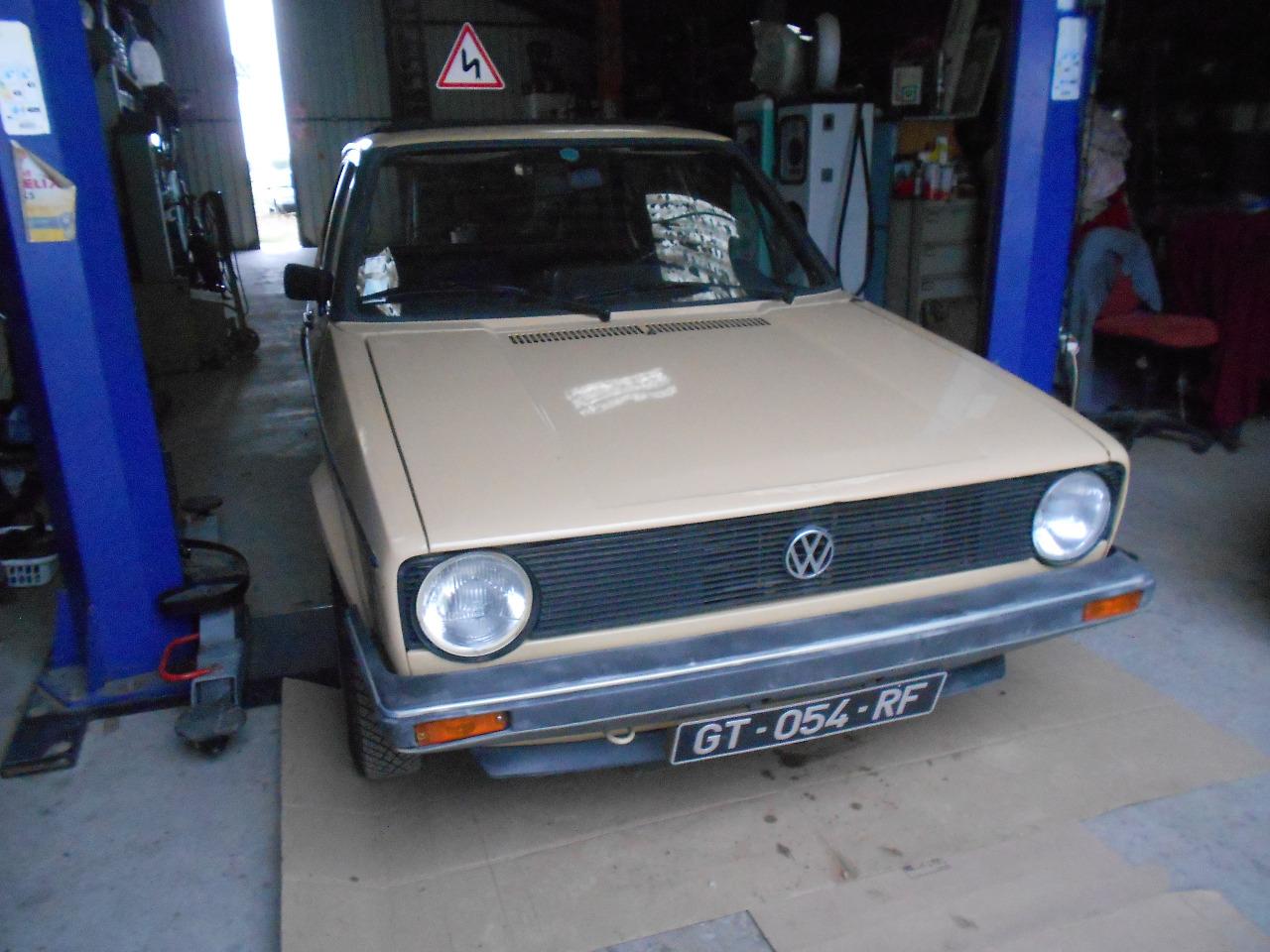 VOLKSWAGEN Golf Découvrable LDiesel - 1981 LesAnciennes.com