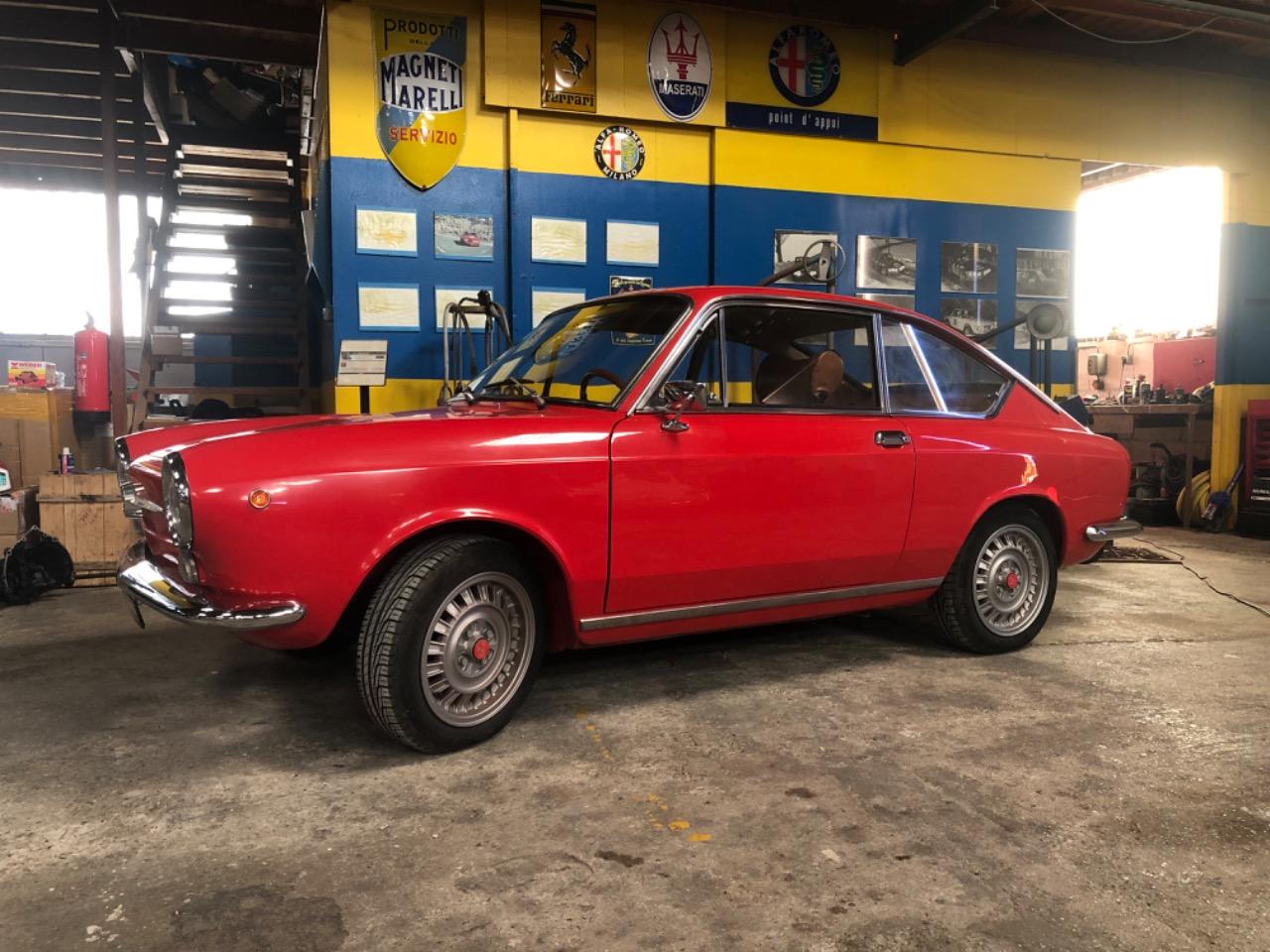 FIAT 850 Coupé sport - 1966 LesAnciennes.com