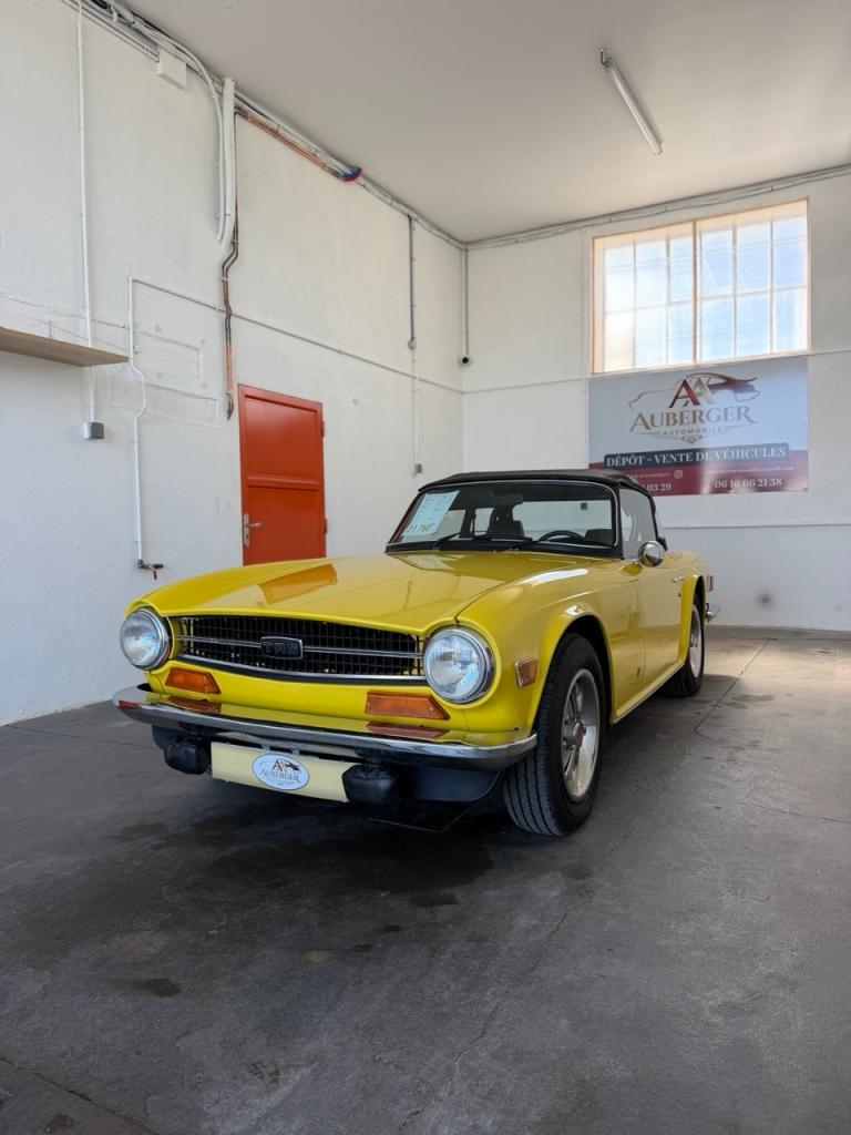 TRIUMPH TR6 - 1973 LesAnciennes.com