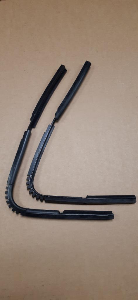 Pièces SIMCA Coupé de Ville Simca 9 Sport LesAnciennes.com