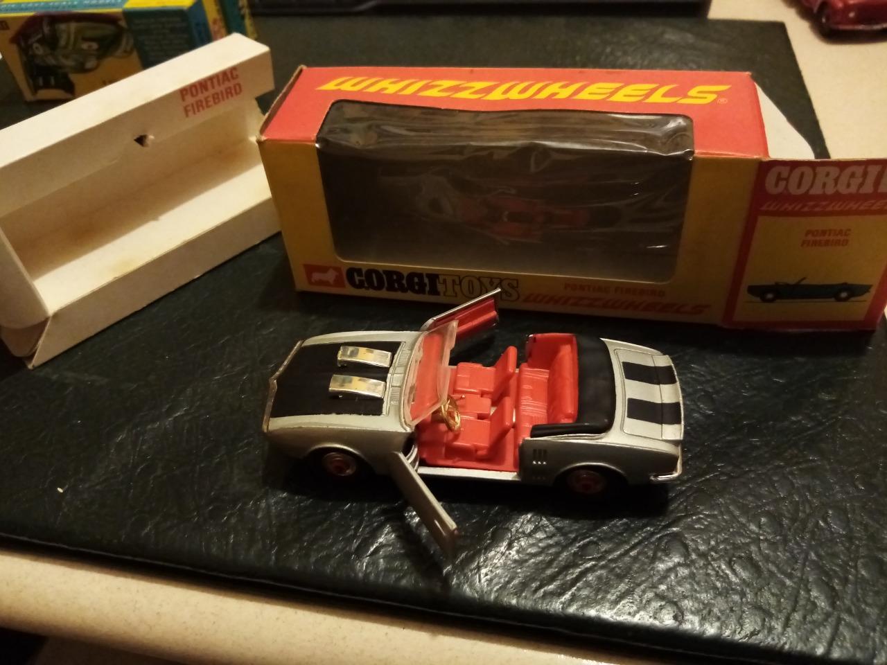 Pontiac corgy toys LesAnciennes.com