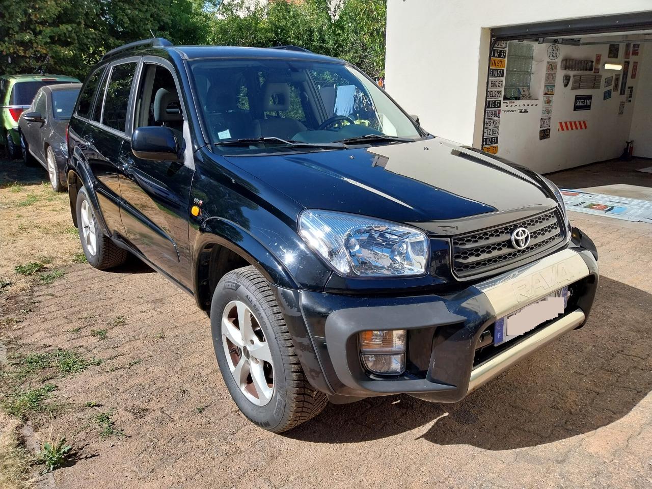 TOYOTA RAV 4 150 VVT-I GX - 2002 LesAnciennes.com